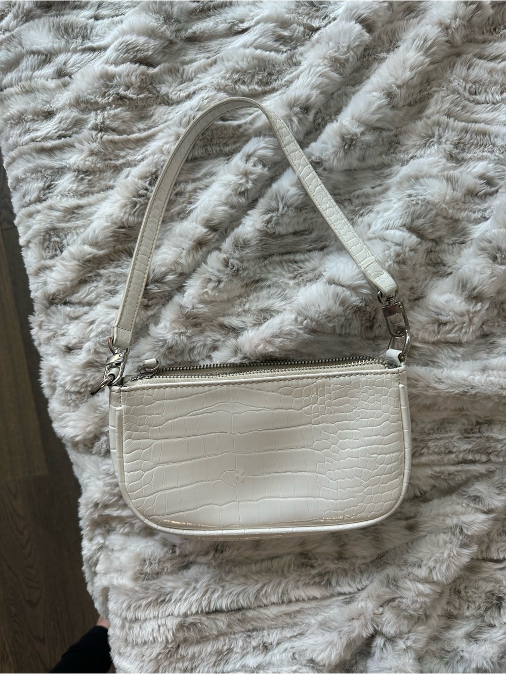 Croc-Embossed Shoulder Bag in White